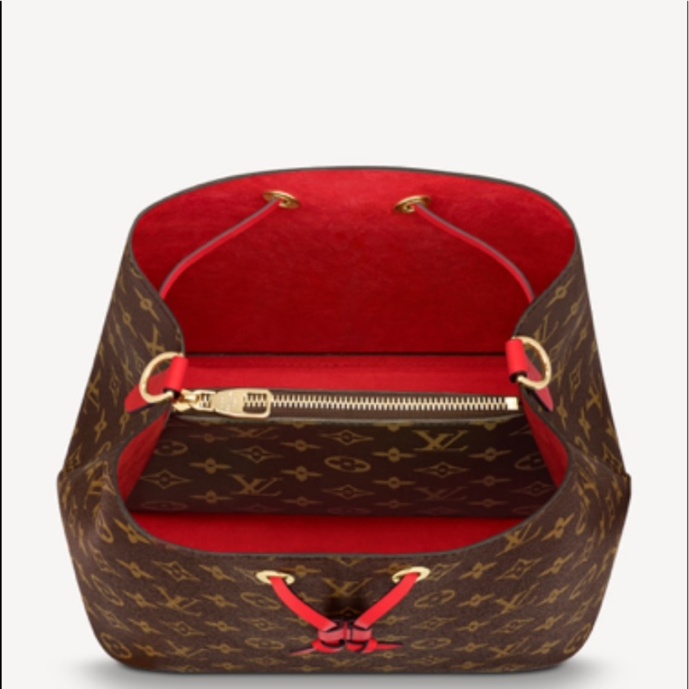 Authentic- LV Neonoe Bucket Drawstring, Freesia, Discontinued Color As Of 2019 - Picture 5 of 11